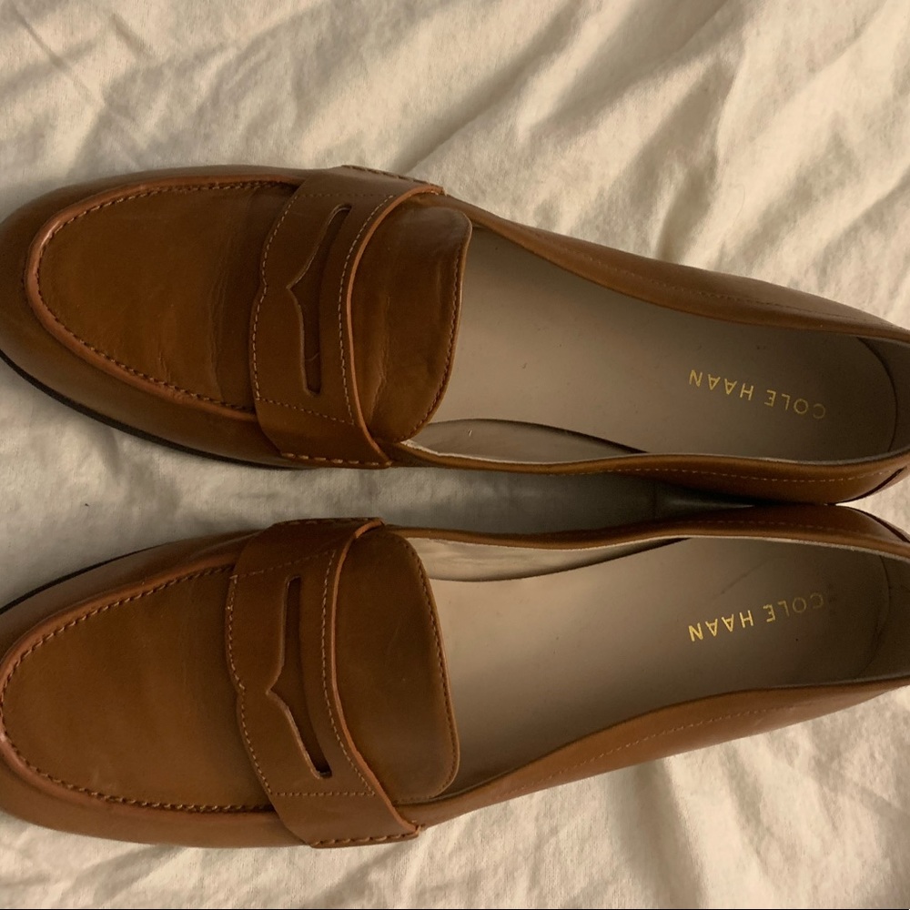 LAST CHANCE TO BUY!! Cole Haan never worn!!! $$$
